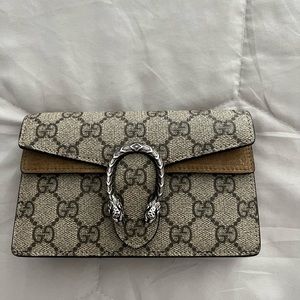 Gucci GG SUPREME mini bag